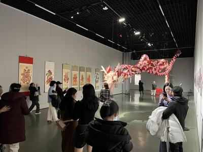 賞畫過節(jié) 威海市'新生活 新風(fēng)尚 新年畫'活動點(diǎn)亮傳統(tǒng)文化新魅力